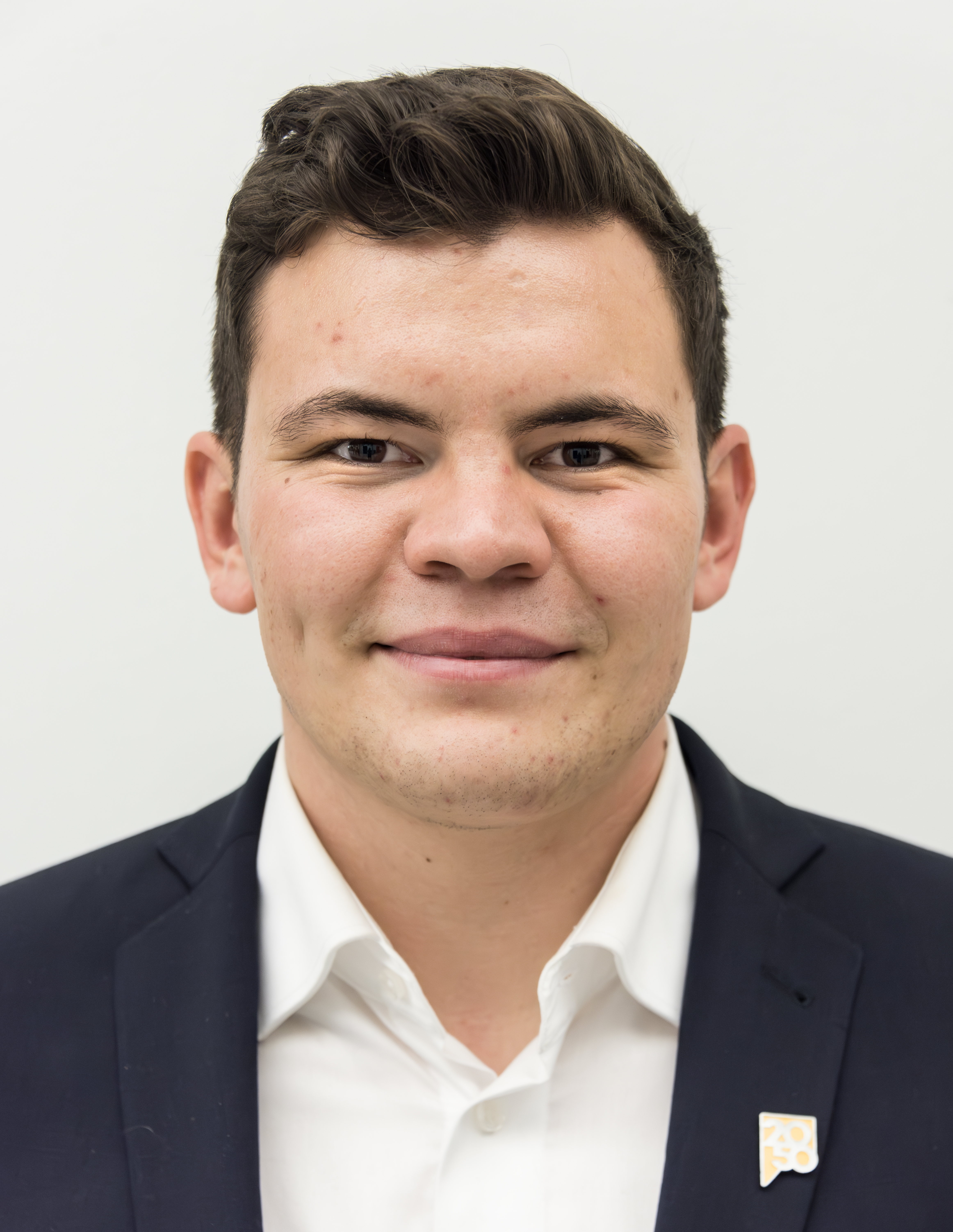 Adam Gomoła