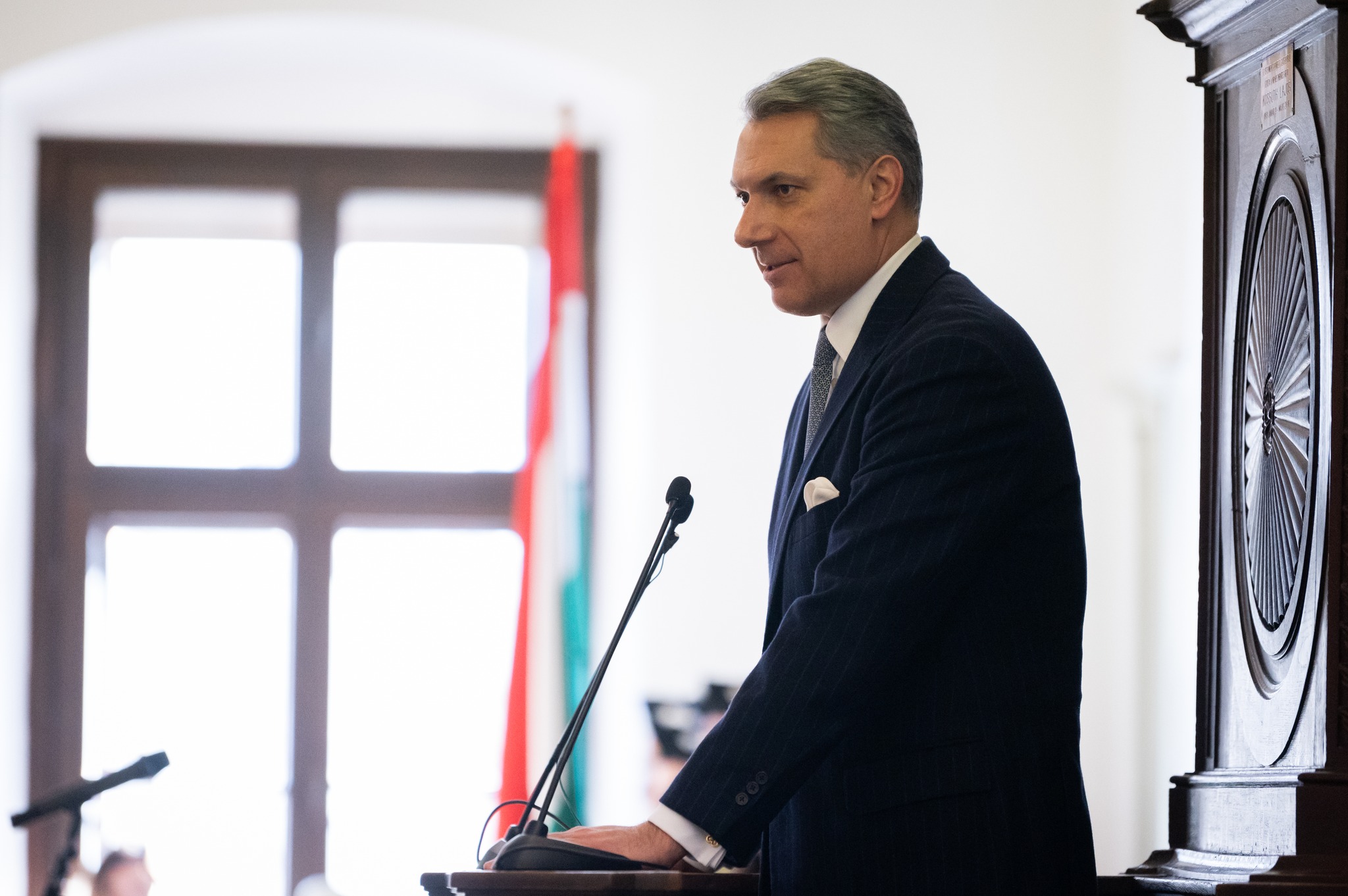 János Lázár