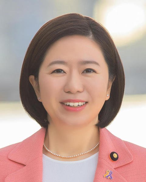 自見英子