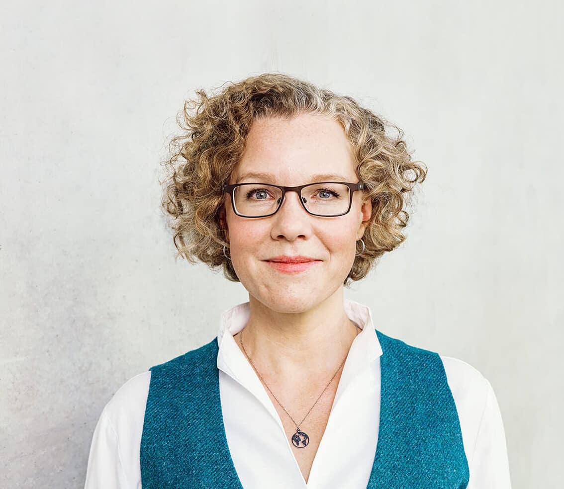 Julia Verlinden