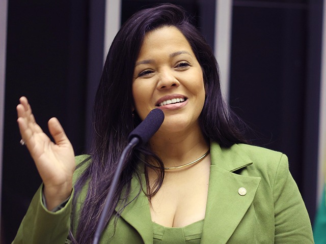 Priscila Costa