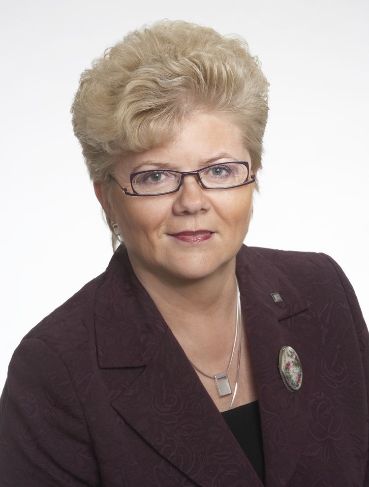 Tuula Väätäinen