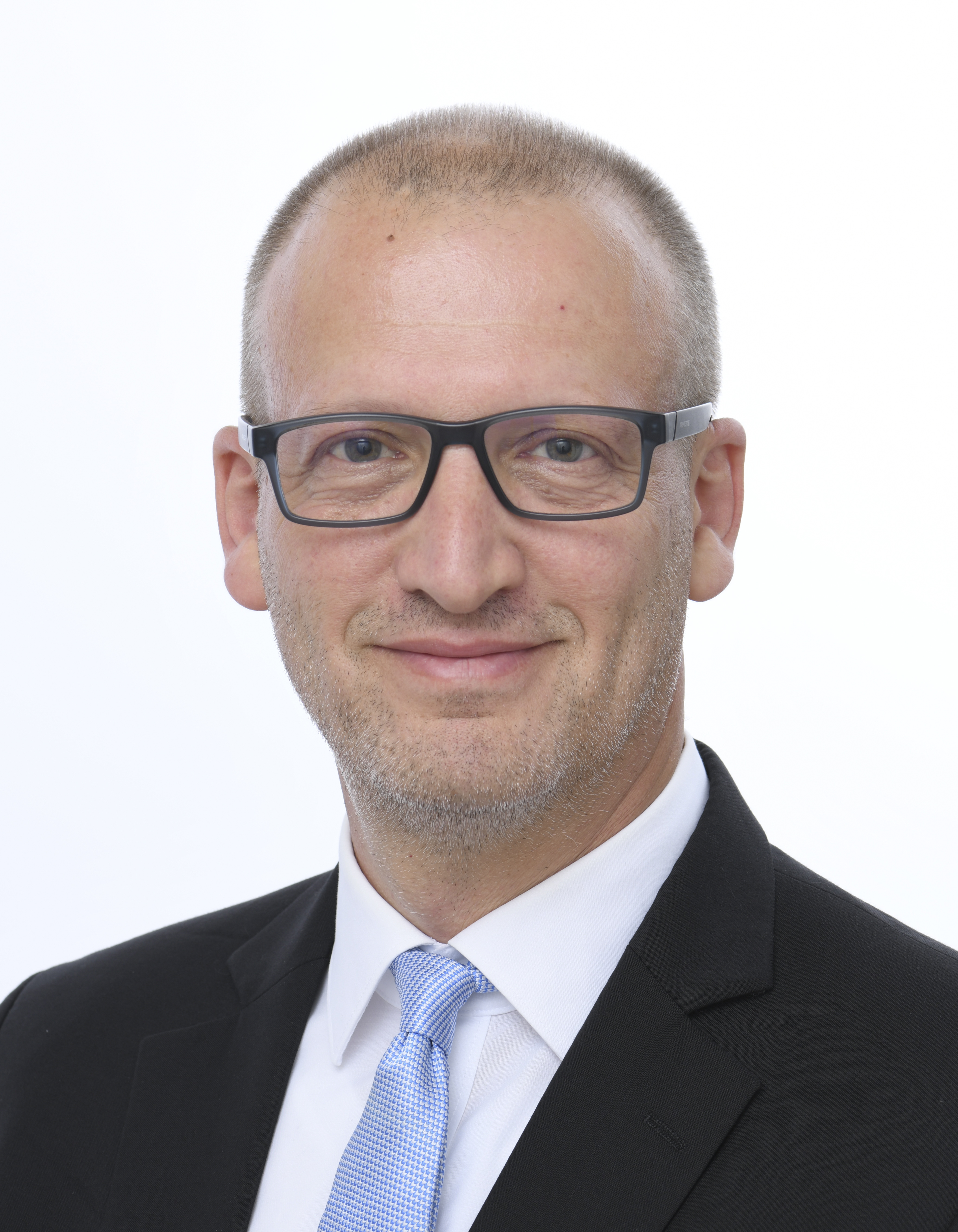 Zoltán Tarr